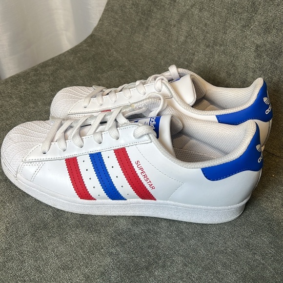 Adidas Superstar Men’s Size 6 - Picture 2 of 7